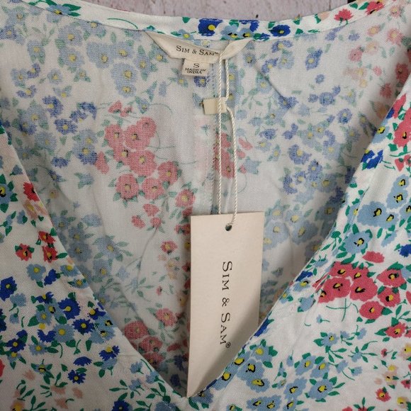 NWT Sim & Sam | Flutter Sleeve V-Neck Floral Boho Tie Front Top - Picture 3 of 7
